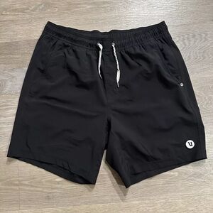 Vuori Kore Short 9” inseam Men’s Athletic Black Large